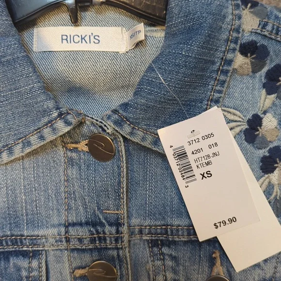 Jean Jacket - Picture 2 of 7